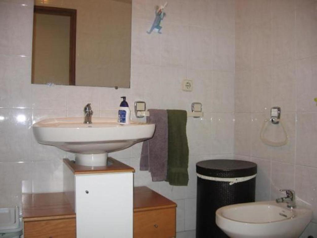 Apartment With Private Garden Porto Cameră foto